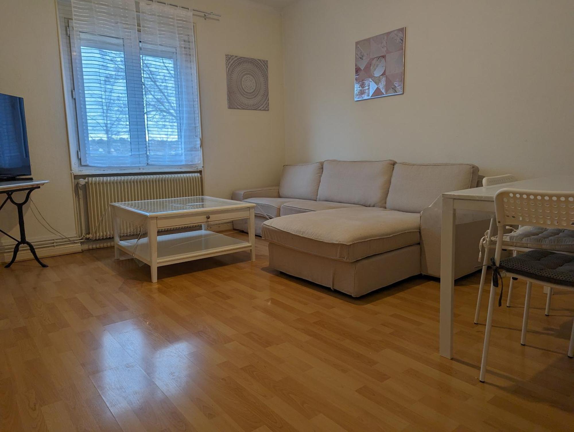 Le Balois - Appartement 2 Chambres, Salon, Cuisine Equipee, Parking Et Wifi Gratuit Miluza Zewnętrze zdjęcie